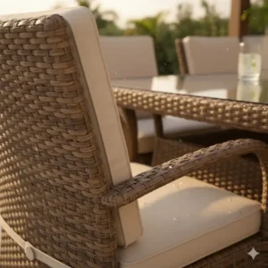 Detailansicht des hochwertigen Rattan-Geflechts des Esstisch Set Außenküche Rattan.