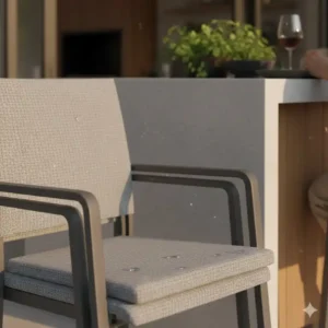 Wetterfestes Material der Stühle Außenküche Stapelbar im Detail.